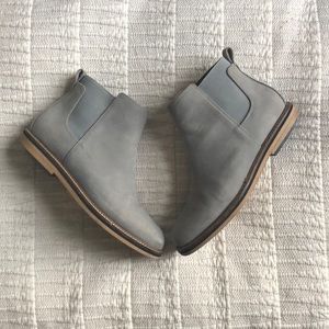 Light grey suede Chelsea boots
